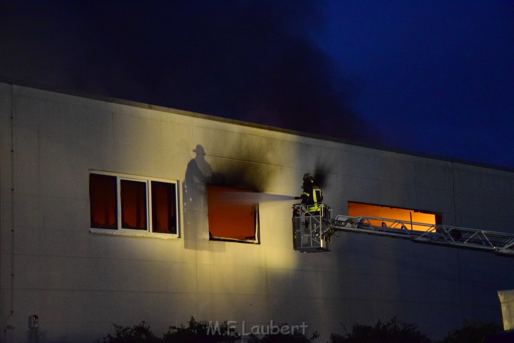 Grossbrand Halle Troisdorf Kriegsdorf Junkersring P432.JPG - Miklos Laubert